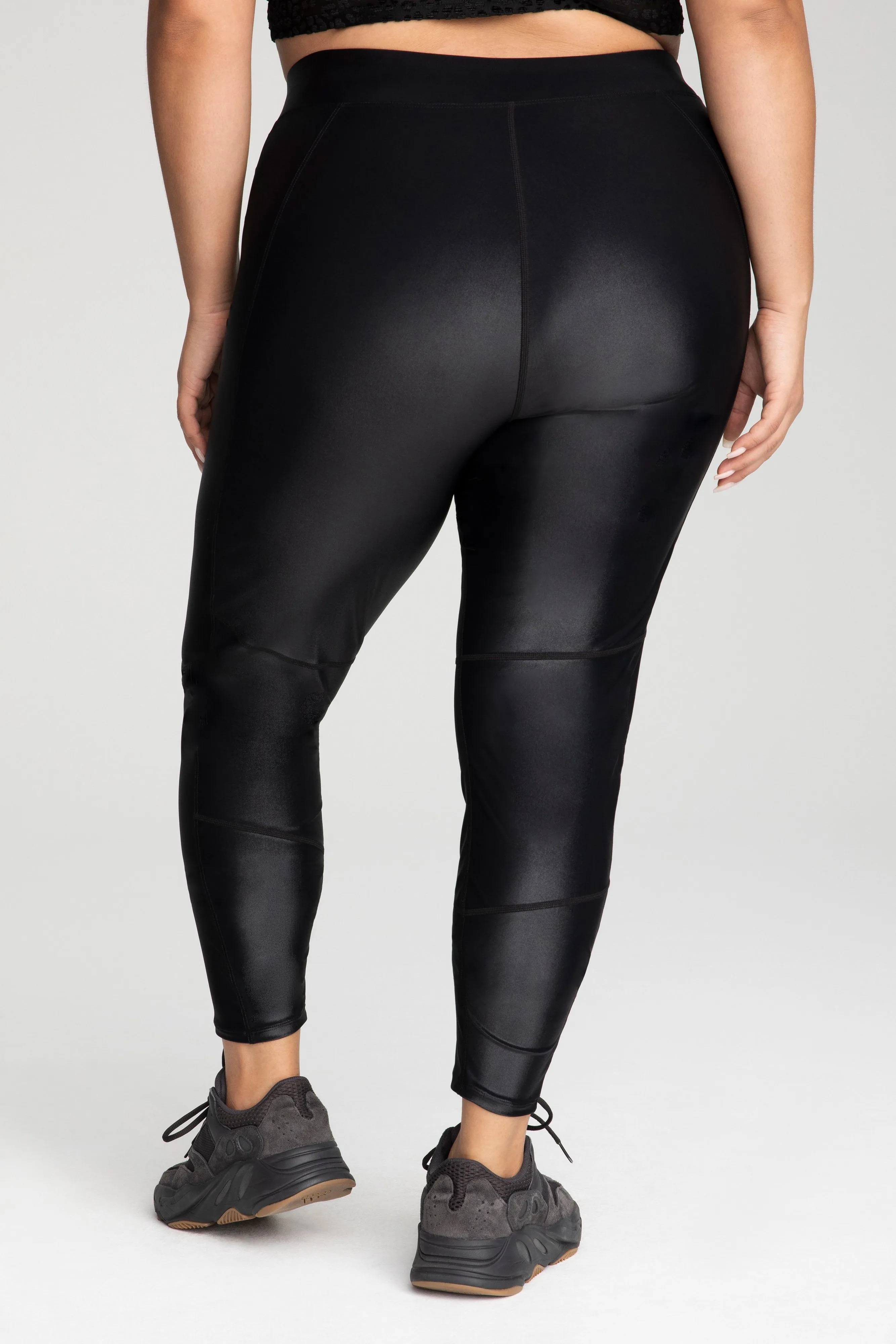 BOMBSHELL LEGGING | BLACK001