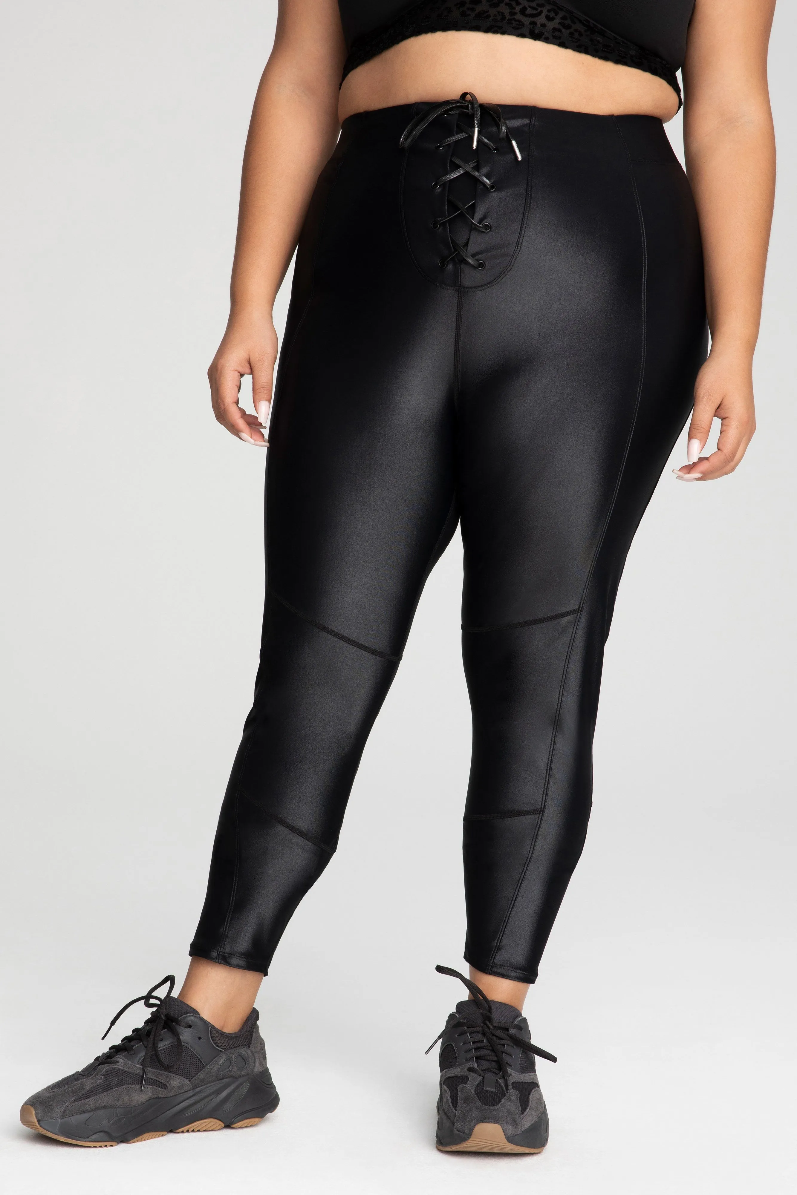 BOMBSHELL LEGGING | BLACK001