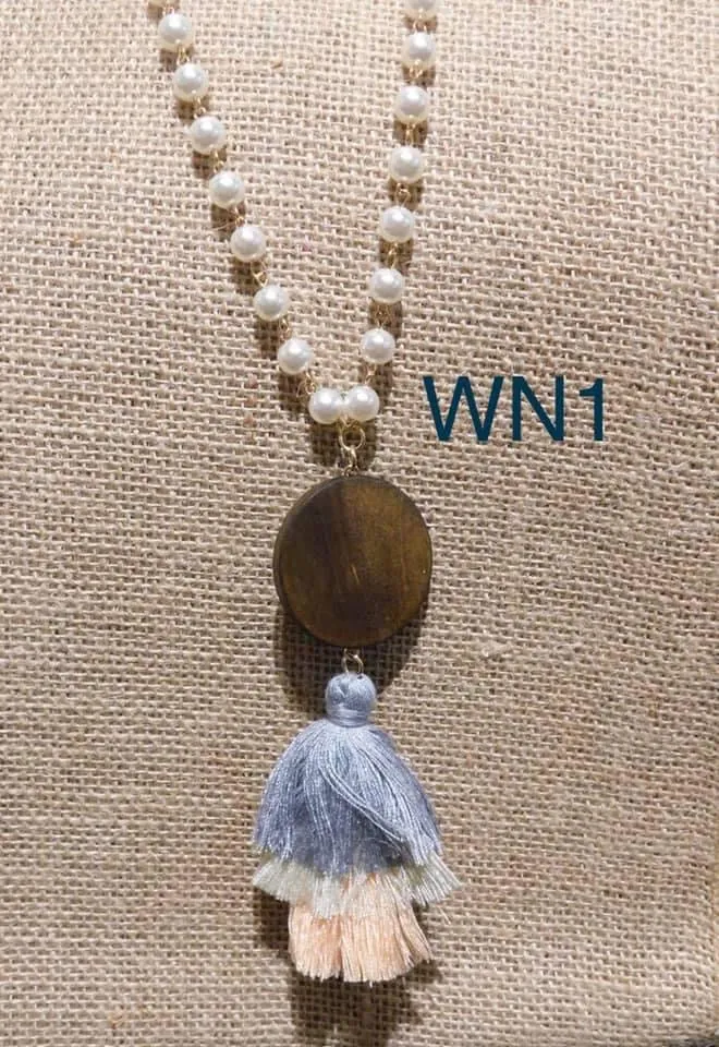 Brown Wood Tassel Necklace - Grey /