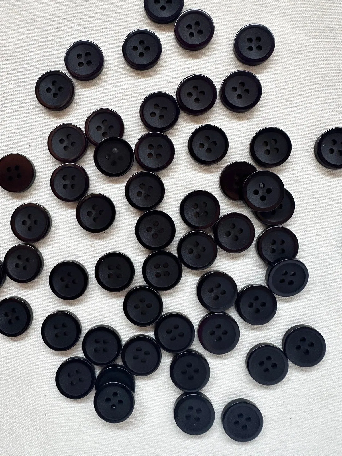 Dark Purple Sleek Shirt Buttons Per Dozen