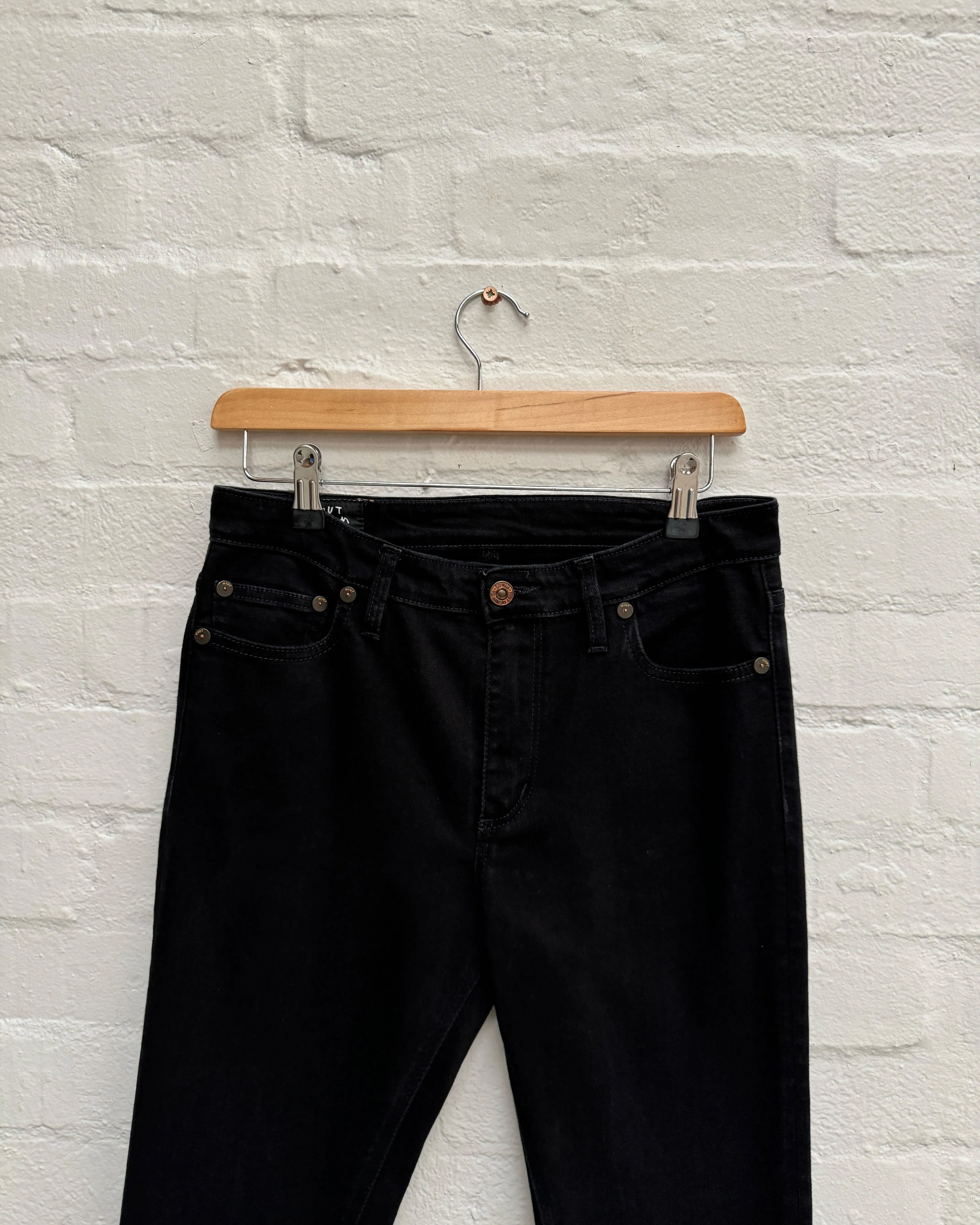 DJB0078 - Dina - W28 L27