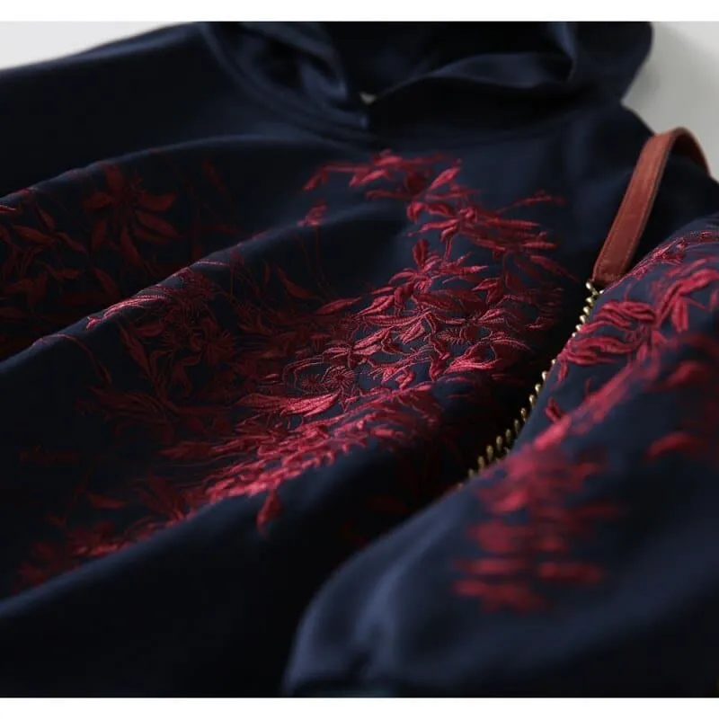 Embroidered Hoodie with Floral Pattern and O-Neck Collar - Cozy and Stylish Women's Sweatshirt