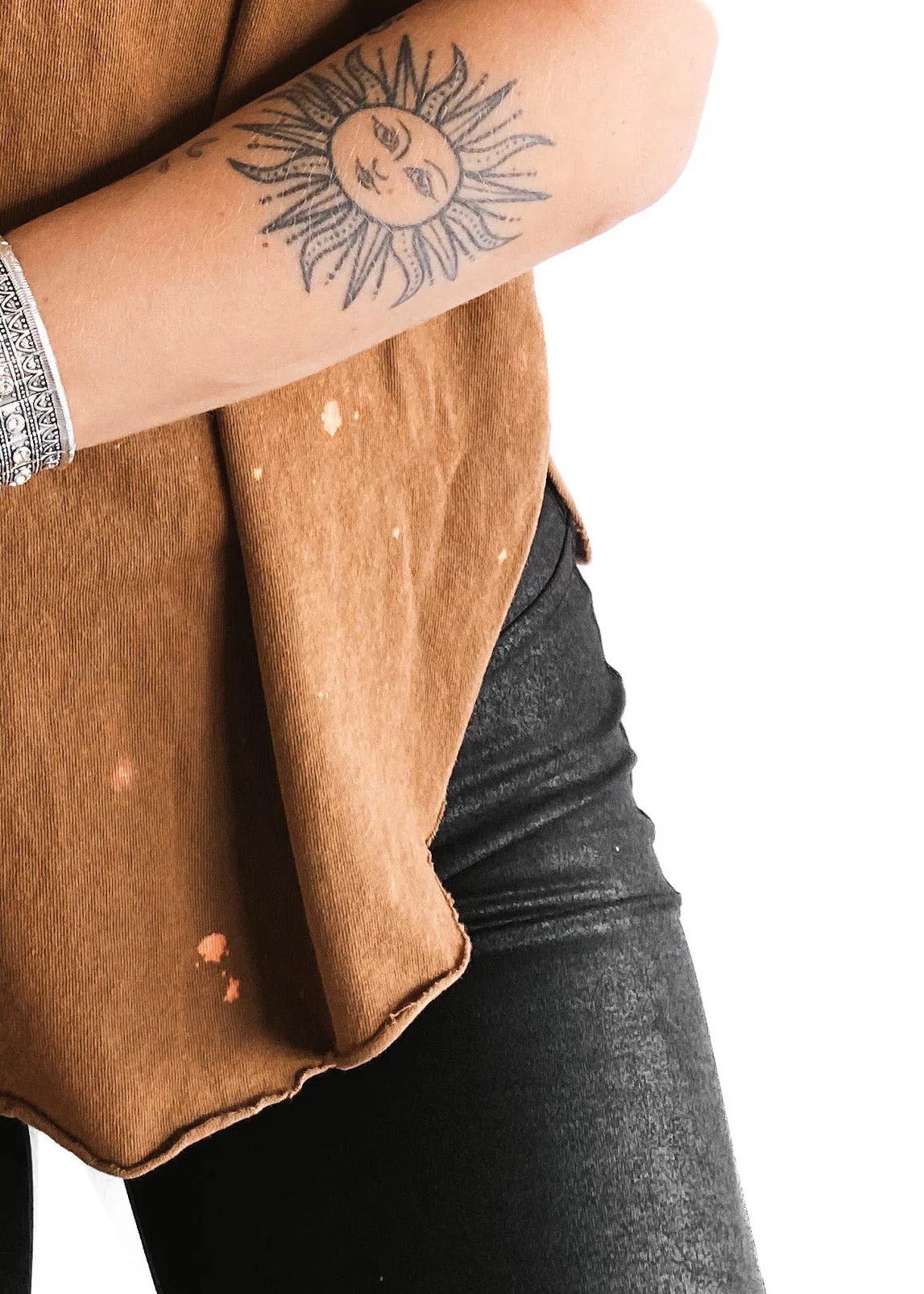 FINAL SALE: REALIZE BLEACHED OUT SIDE SLIT TEE