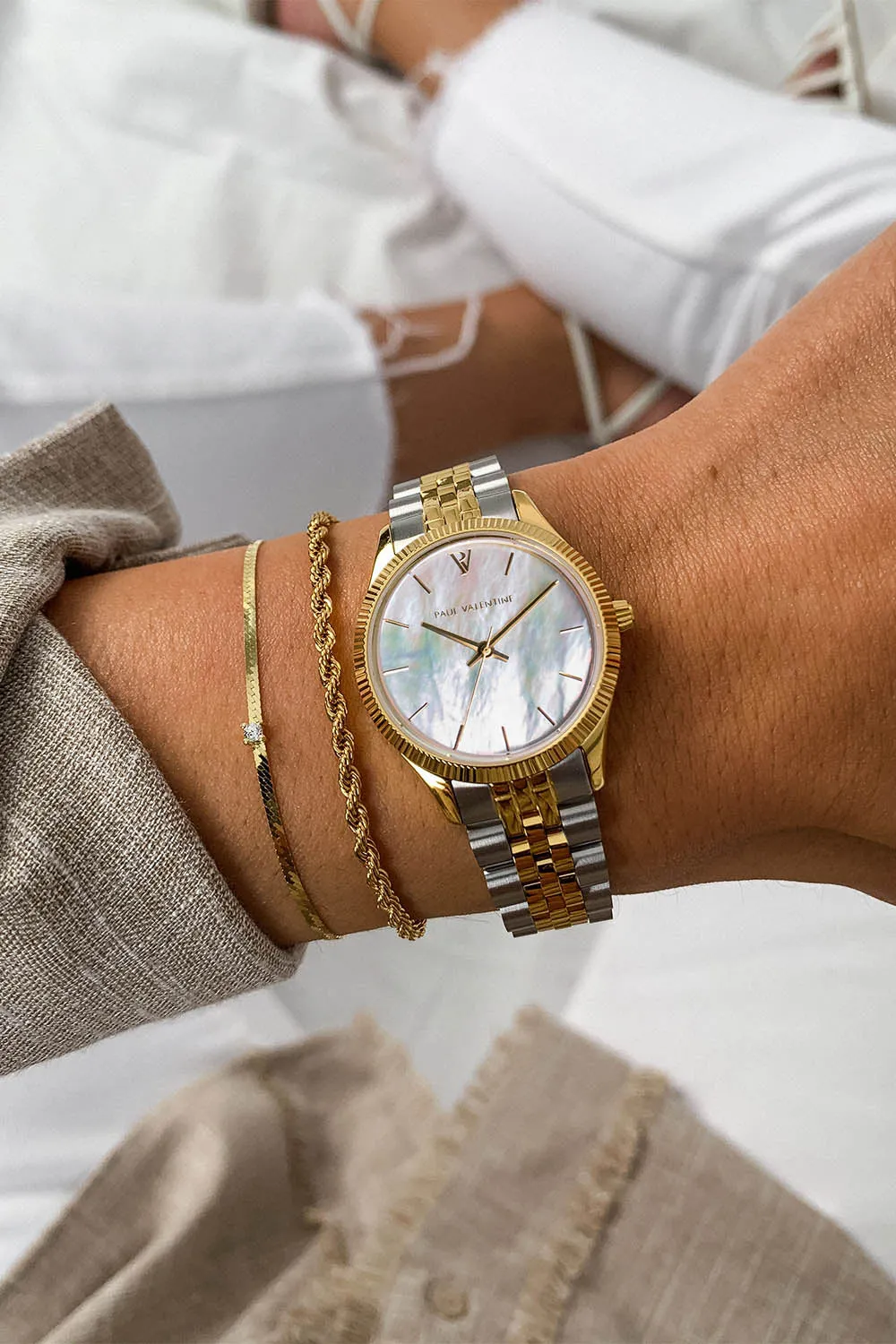 Iconia Gold Silver