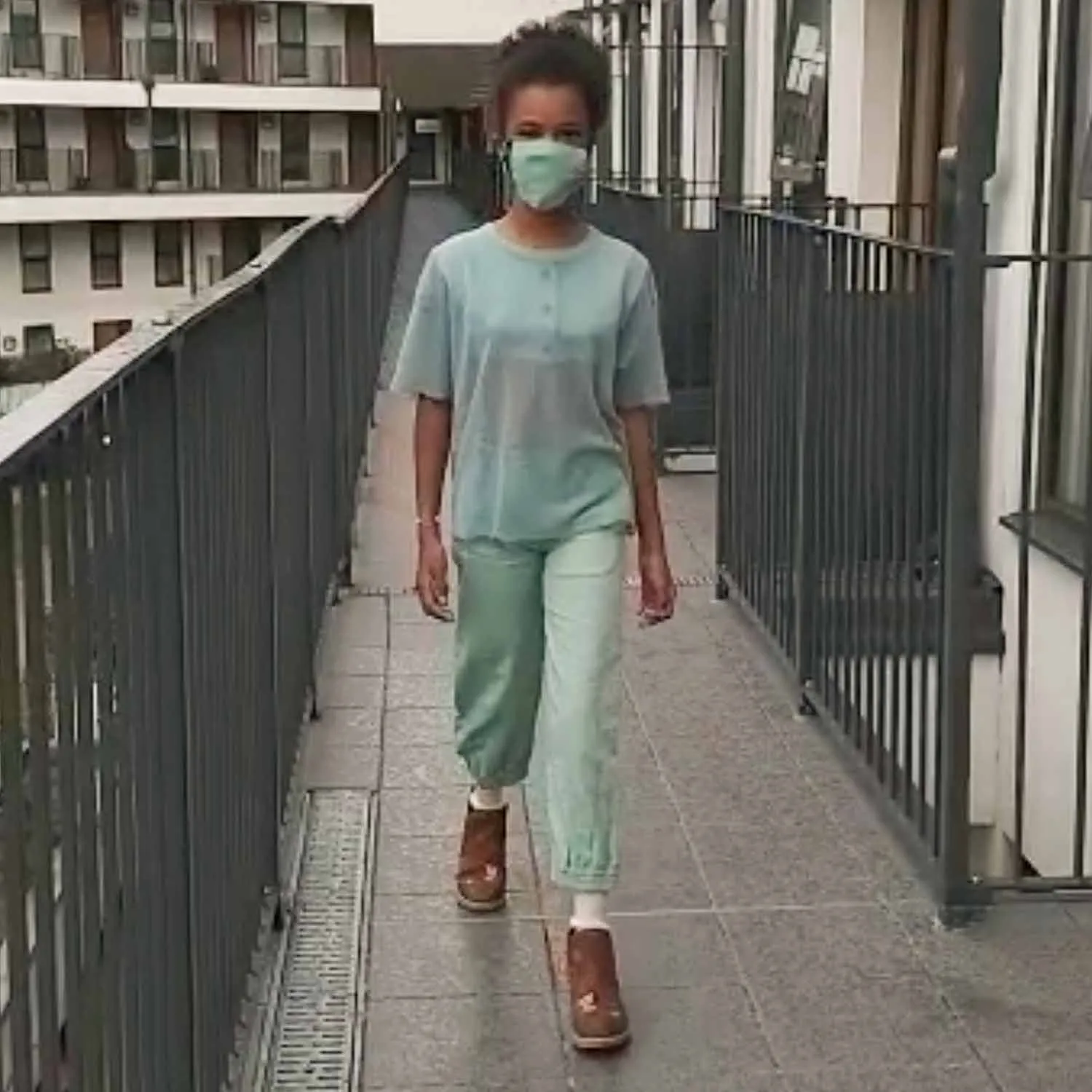 Mintkleurige crop-top