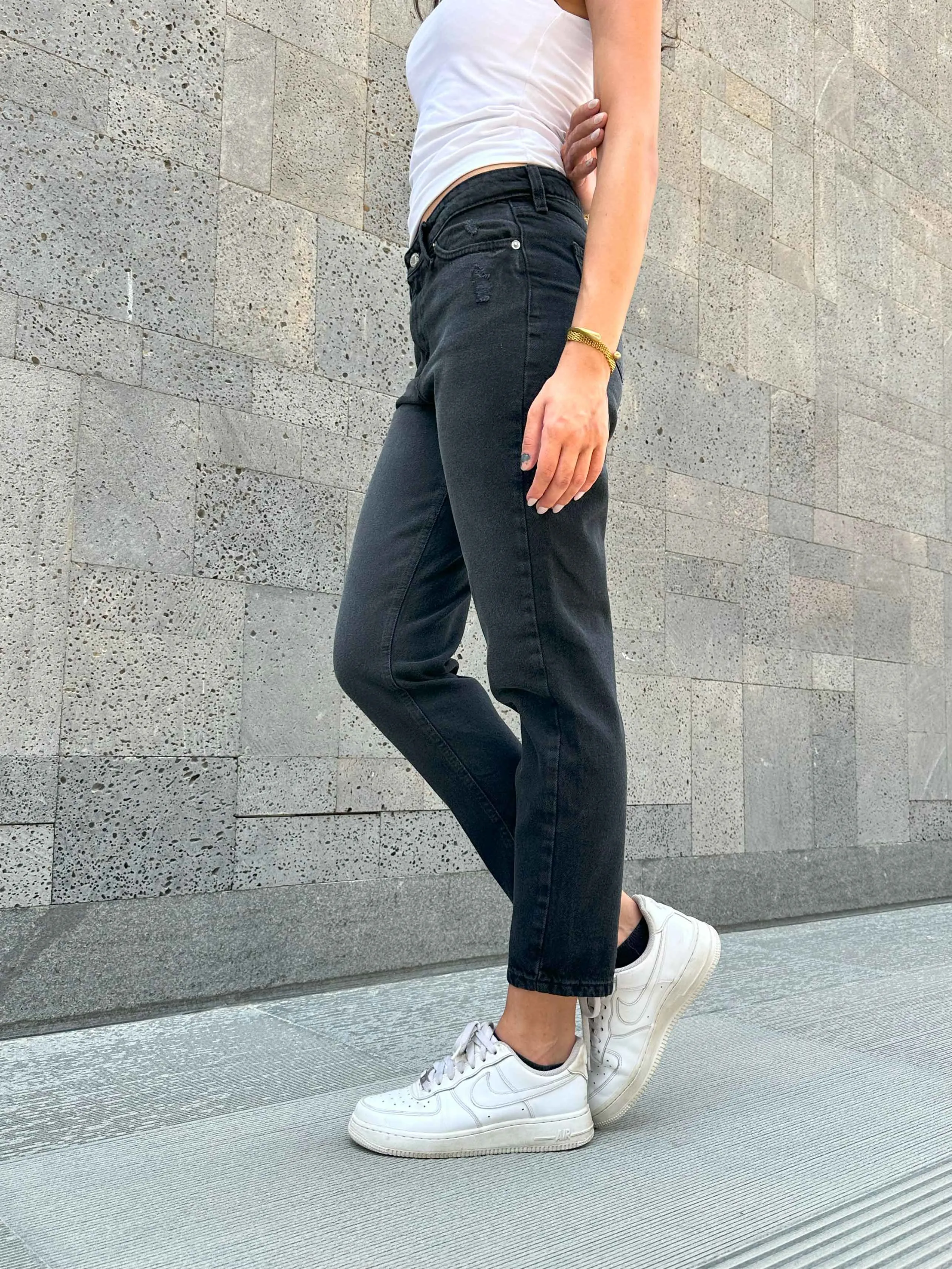 Mom-Fit - Charcoal Black.