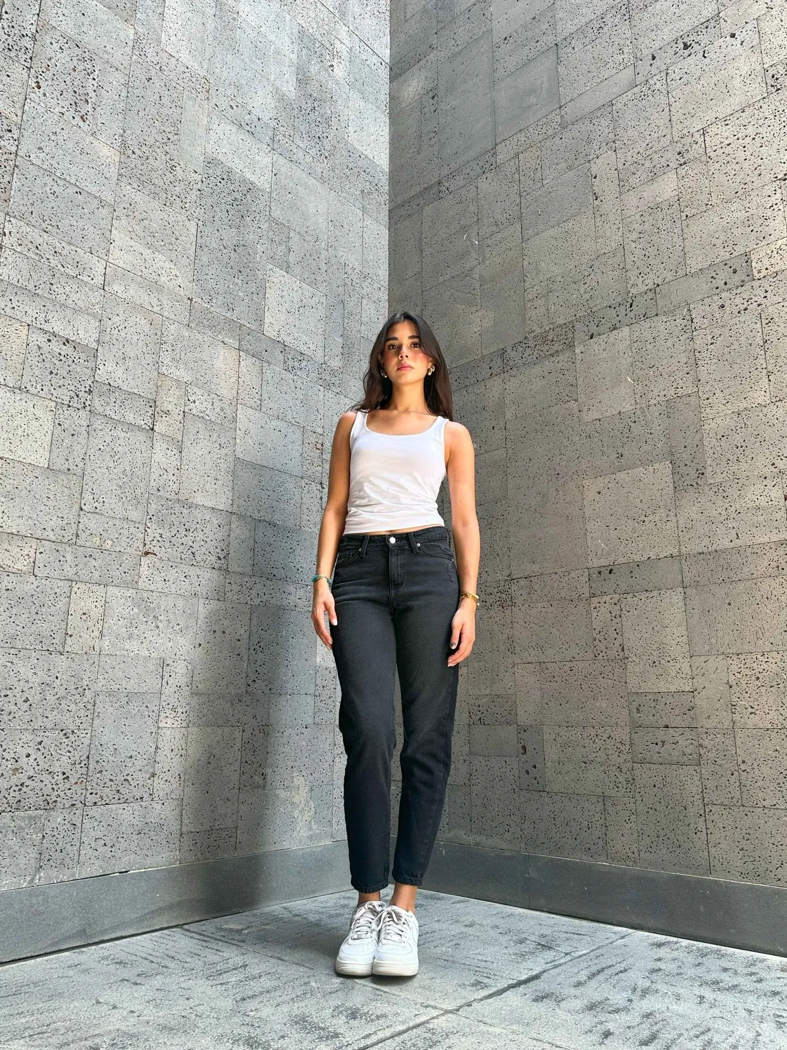 Mom-Fit - Charcoal Black.