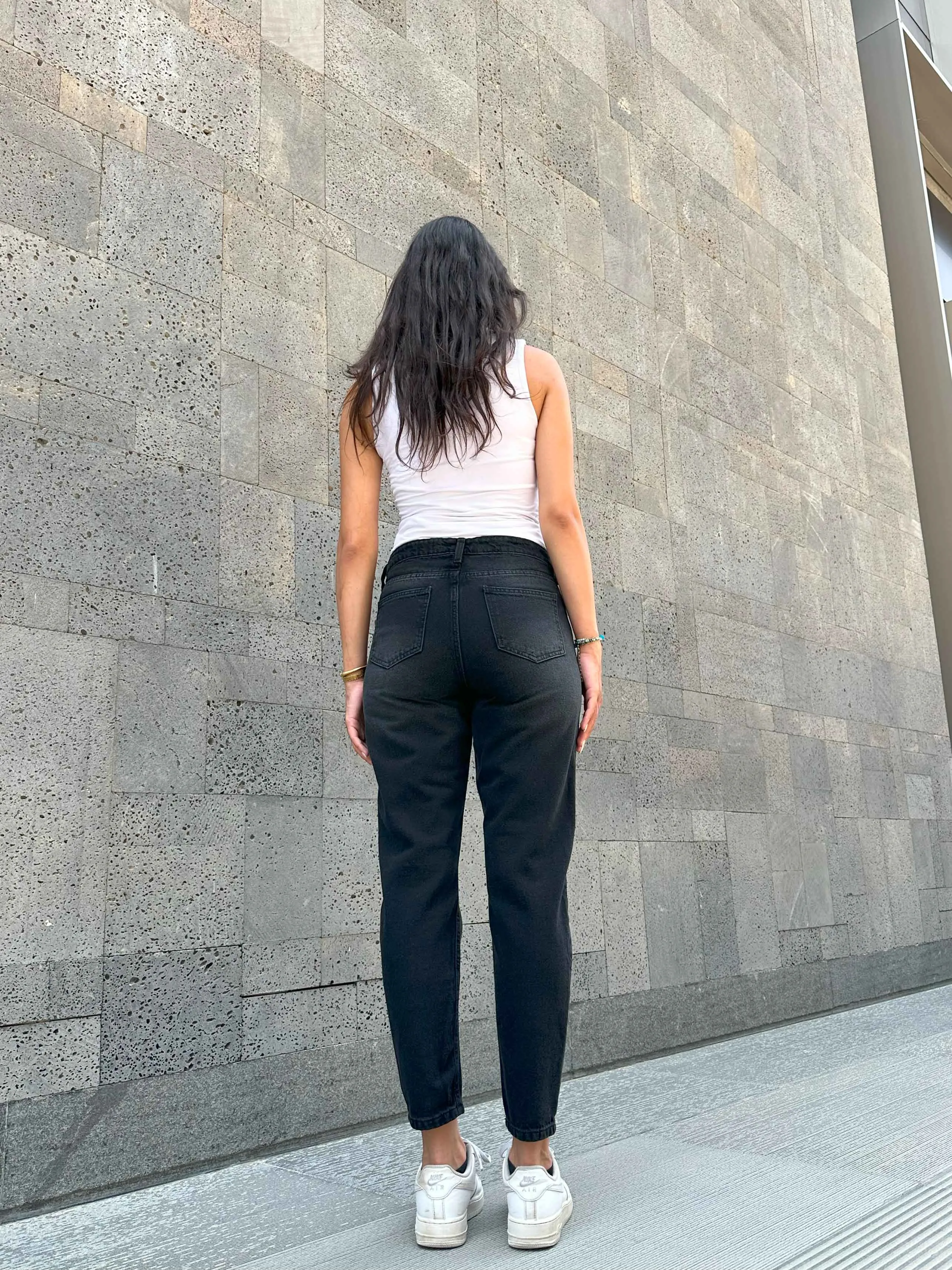 Mom-Fit - Charcoal Black.