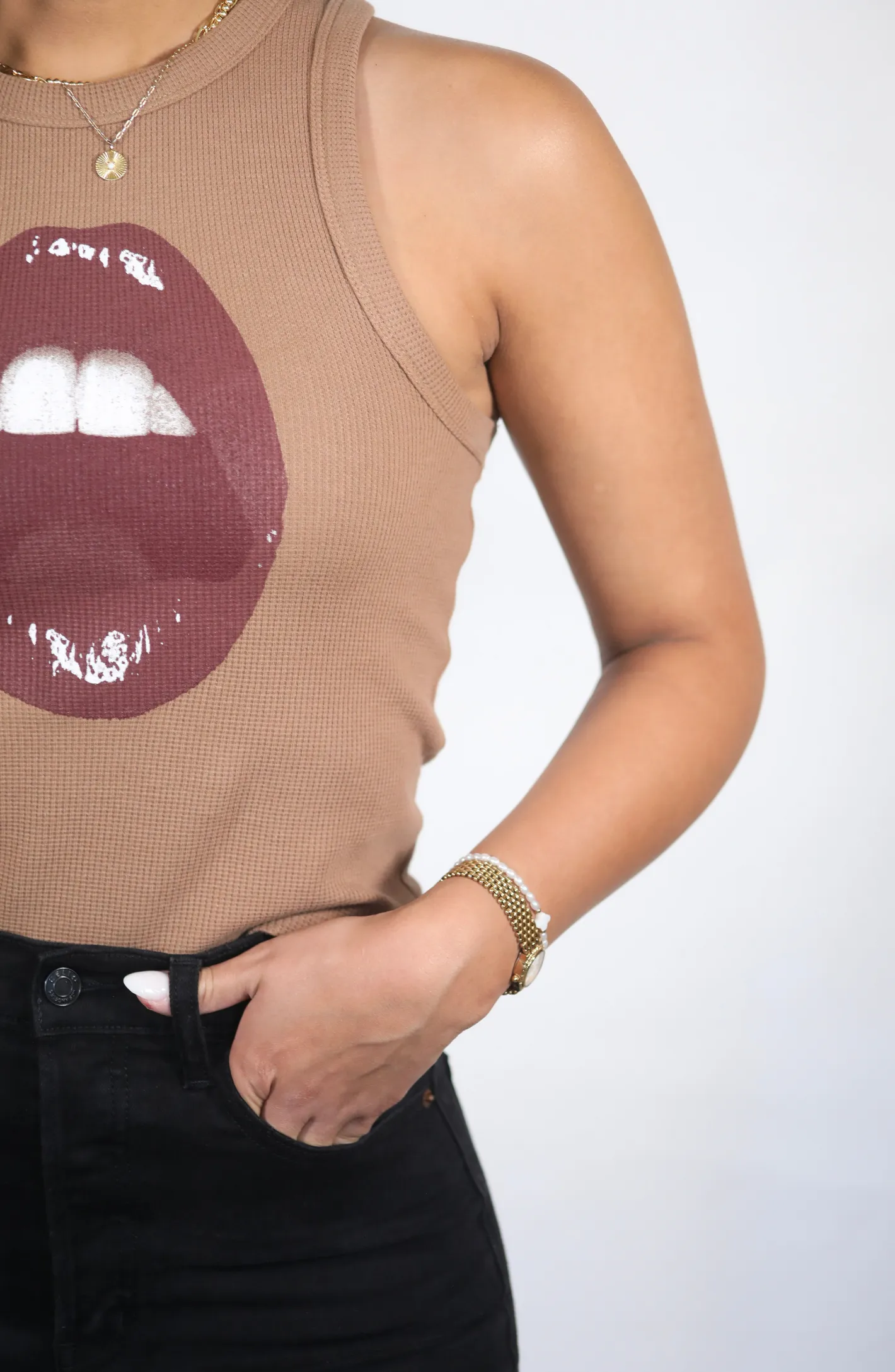 Open Mouth Brown Graphic Tank Top
