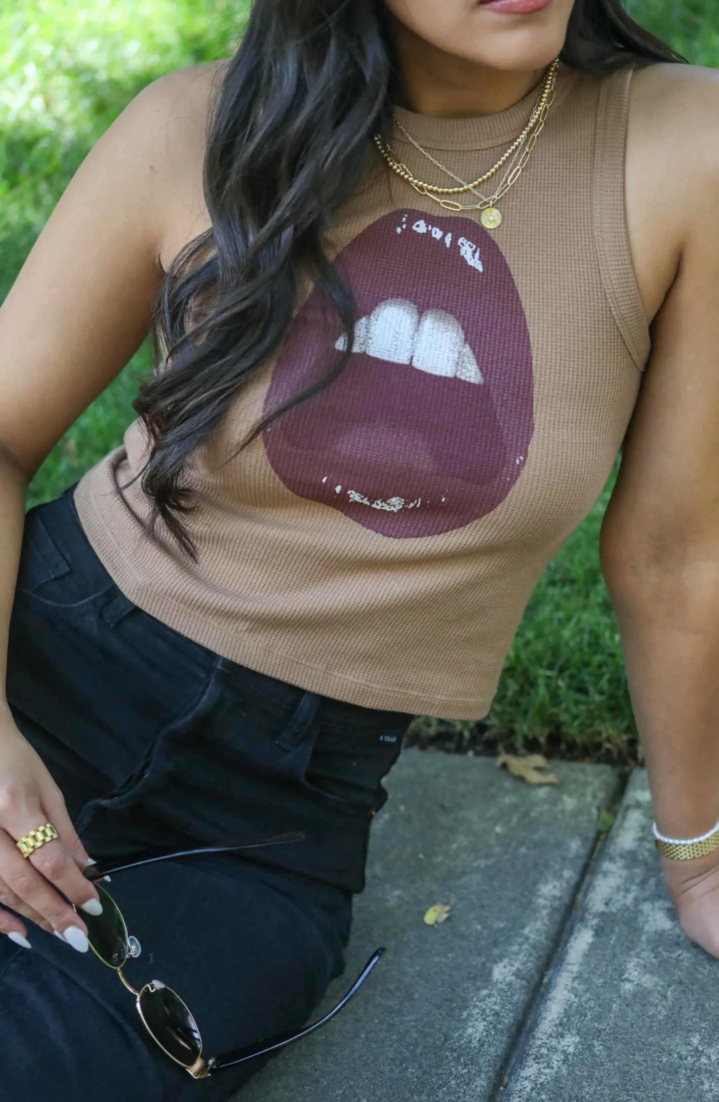 Open Mouth Brown Graphic Tank Top